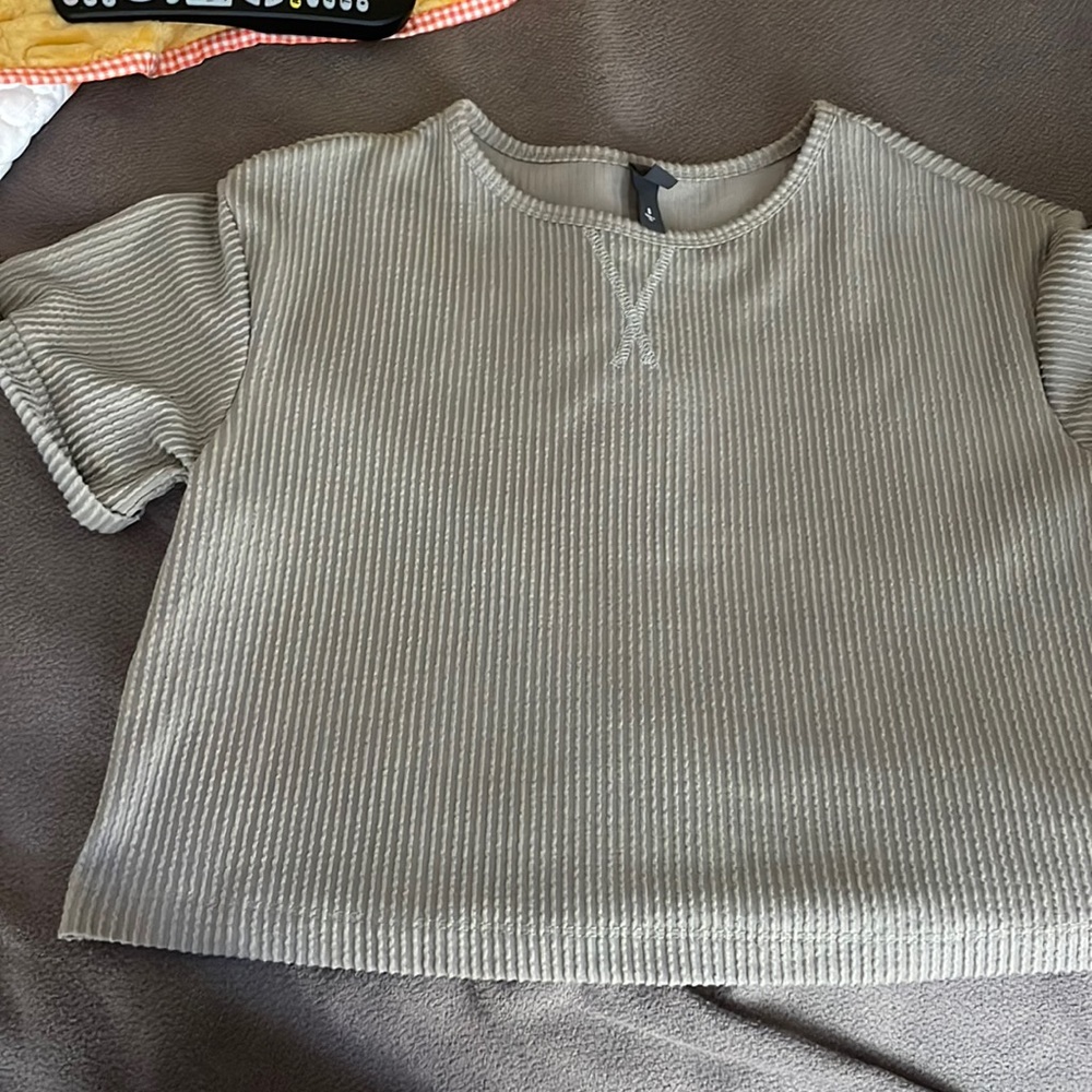 Oversized crop top
